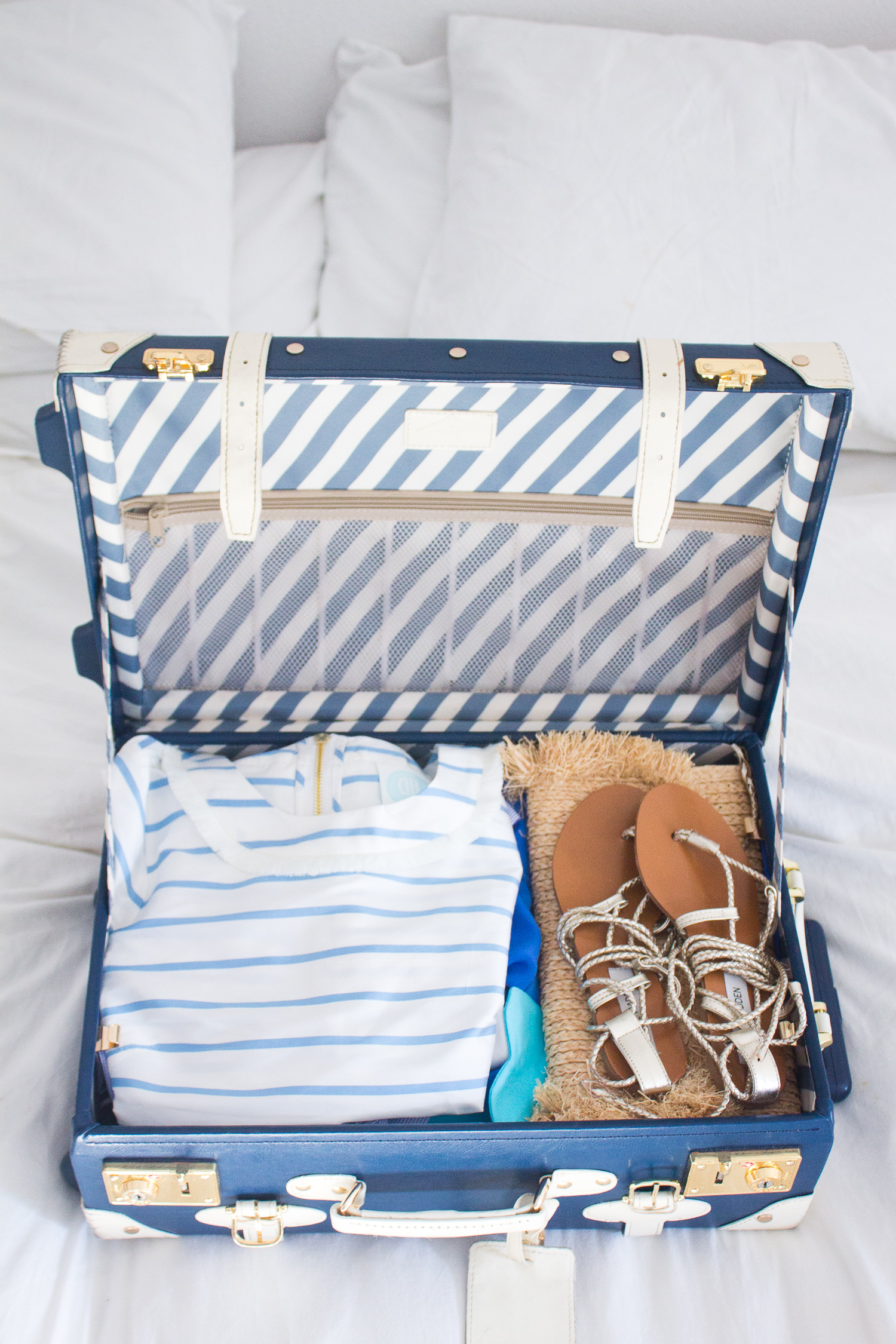 ipack suitcase