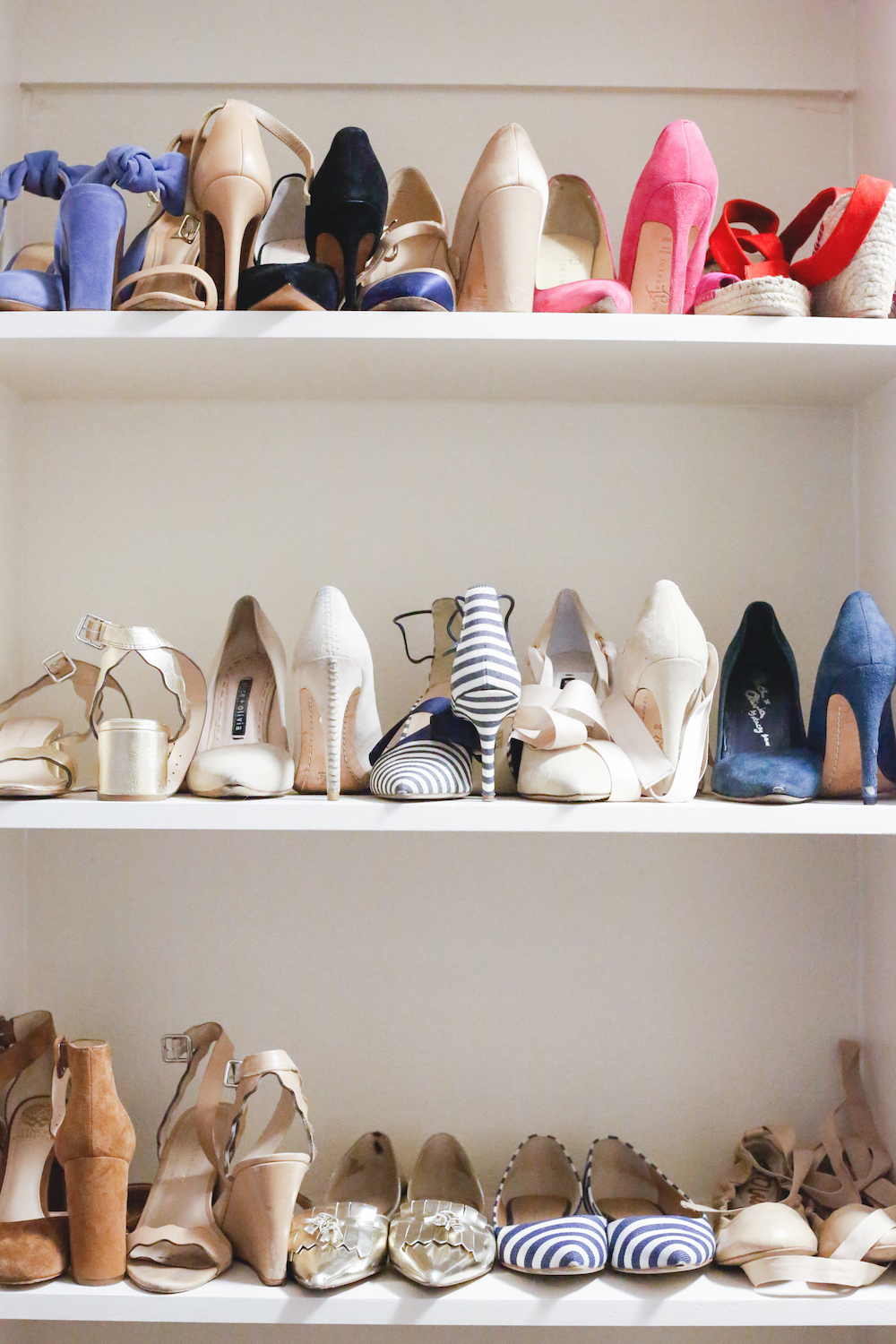 design darling shoe shelves