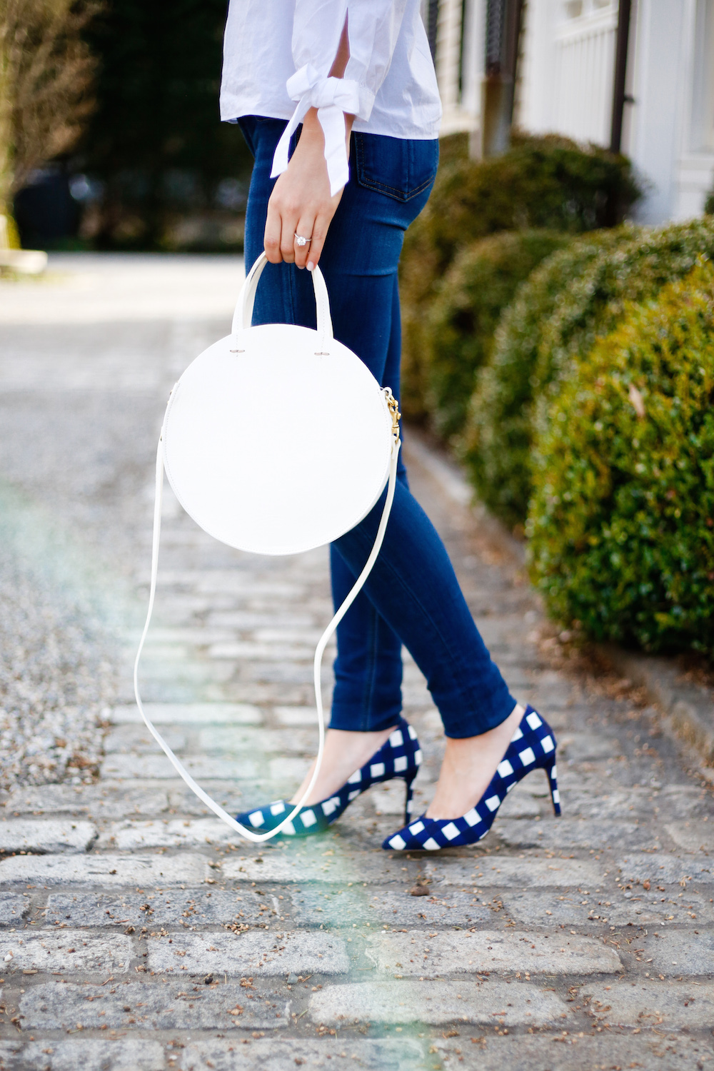 clare v white circle bag and banana republic gingham heels