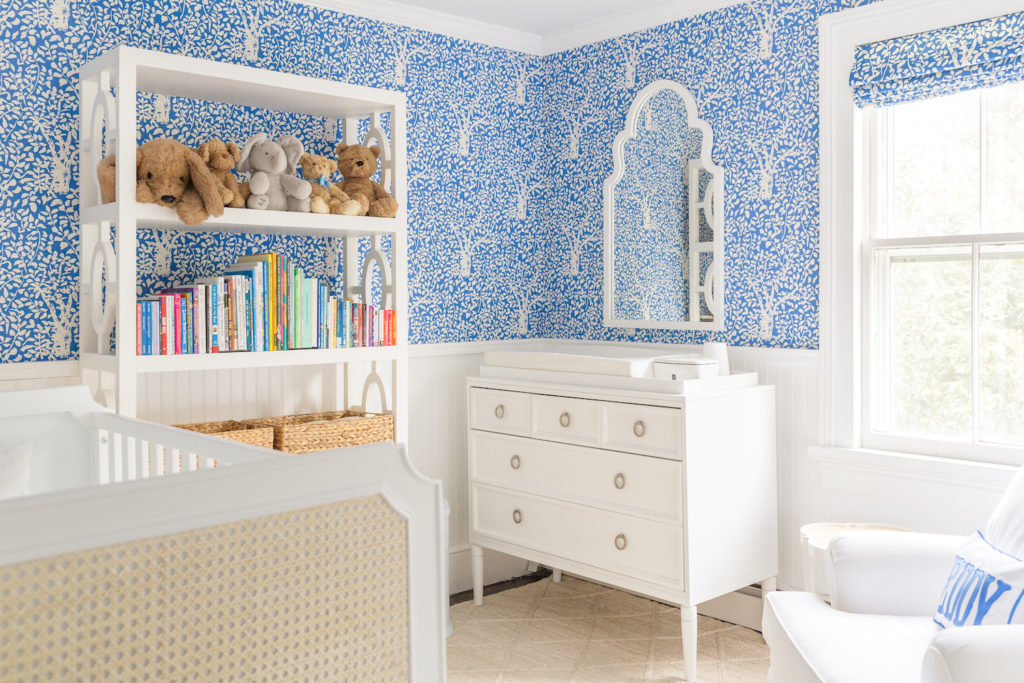 design-darling-nursery-serena-lily-harbour-cane-convertible-crib-ducduc-savannah-5-drawer-changer-quadrille-arbre-de-matisse-reverse-wallpaper-china-blue-1024x683